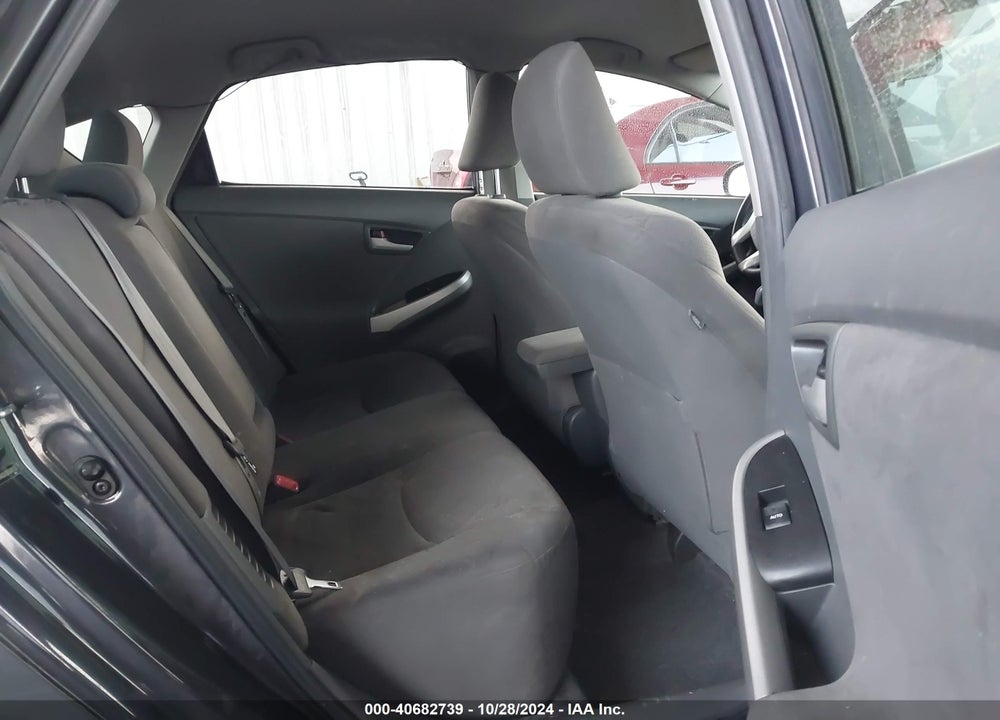 2011 TOYOTA PRIUS TWO VIN: JTDKN3DU3B1342533
