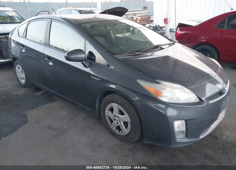 2011 TOYOTA PRIUS TWO VIN: JTDKN3DU3B1342533