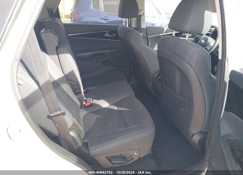 2020 KIA SORENTO 2.4L L VIN: 5XYPG4A31LG638900