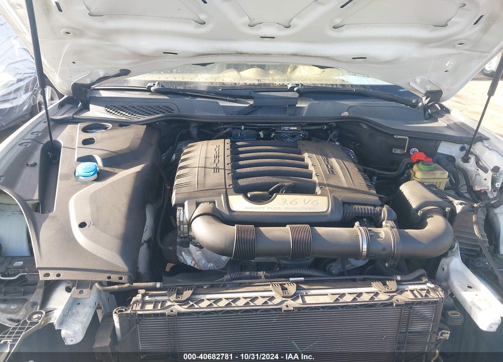 2016 PORSCHE CAYENNE VIN: WP1AA2A24GLA10048