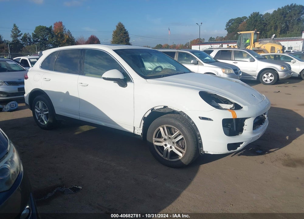 2016 PORSCHE CAYENNE VIN: WP1AA2A24GLA10048