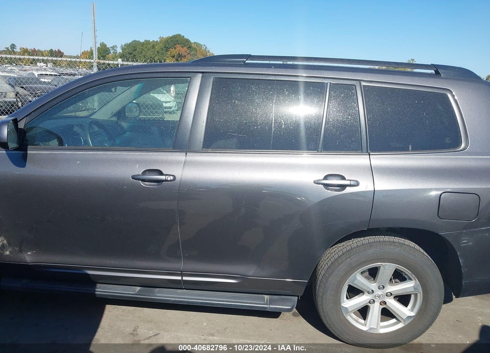 2008 TOYOTA HIGHLANDER VIN: JTEDS41A882012886