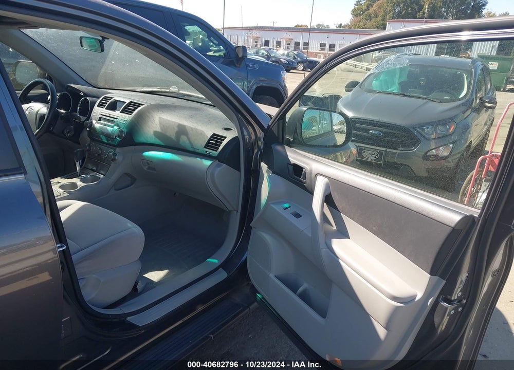 2008 TOYOTA HIGHLANDER VIN: JTEDS41A882012886