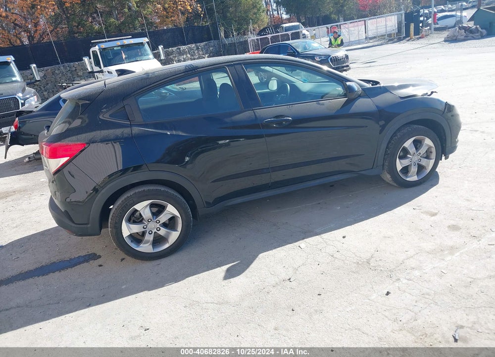 2020 HONDA HR-V AWD LX VIN: 3CZRU6H37LM726897