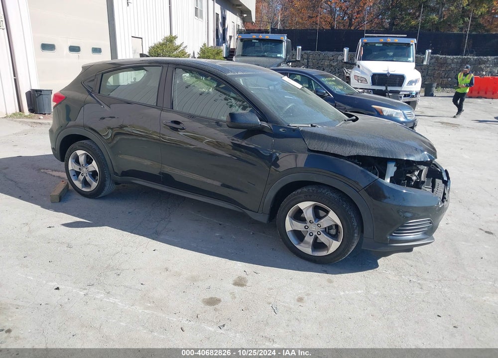 2020 HONDA HR-V AWD LX VIN: 3CZRU6H37LM726897