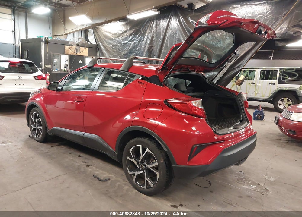 2022 TOYOTA C-HR XLE VIN: NMTKHMBX0NR142791