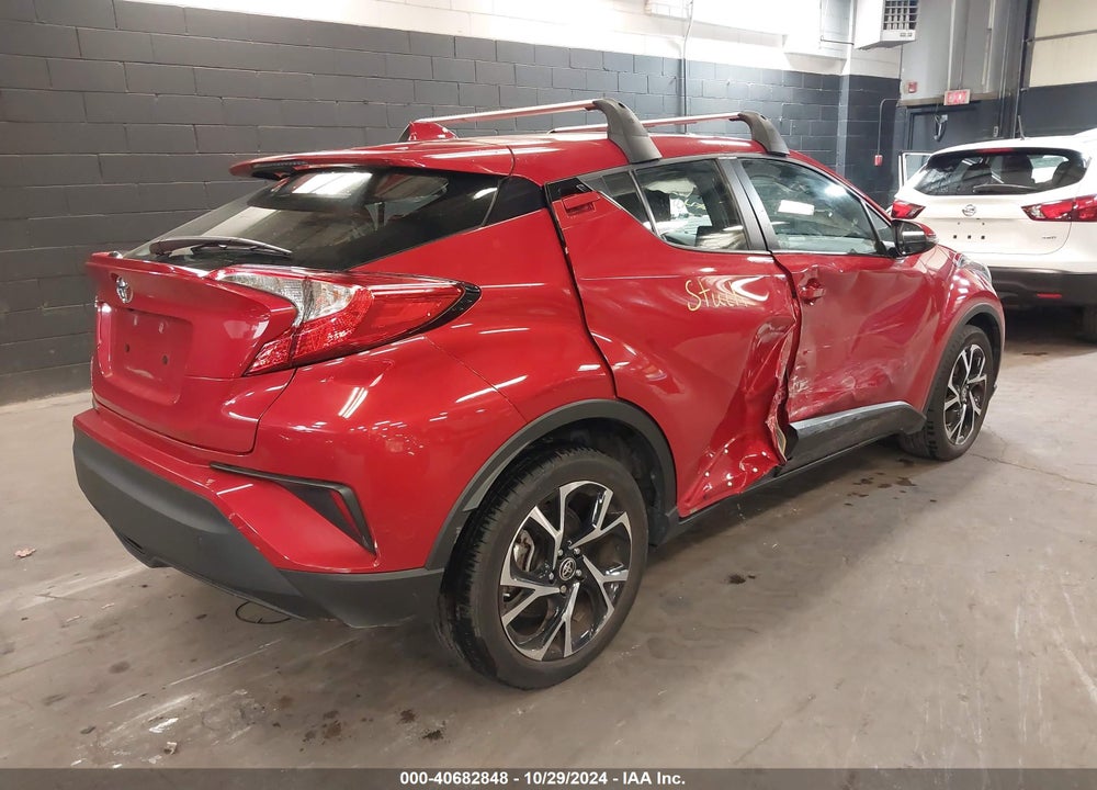 2022 TOYOTA C-HR XLE VIN: NMTKHMBX0NR142791