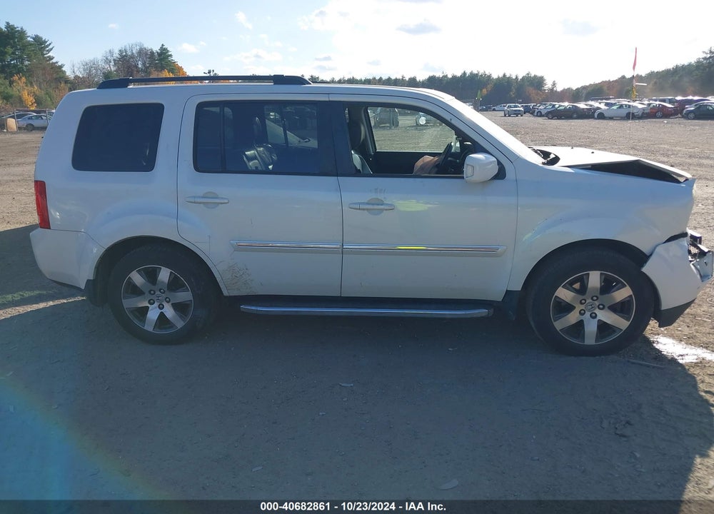 2015 HONDA PILOT TOURING VIN: 5FNYF4H95FB014109