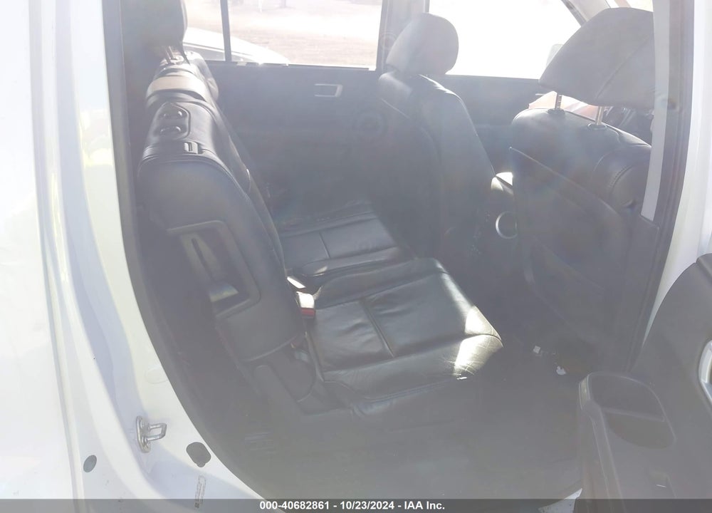 2015 HONDA PILOT TOURING VIN: 5FNYF4H95FB014109
