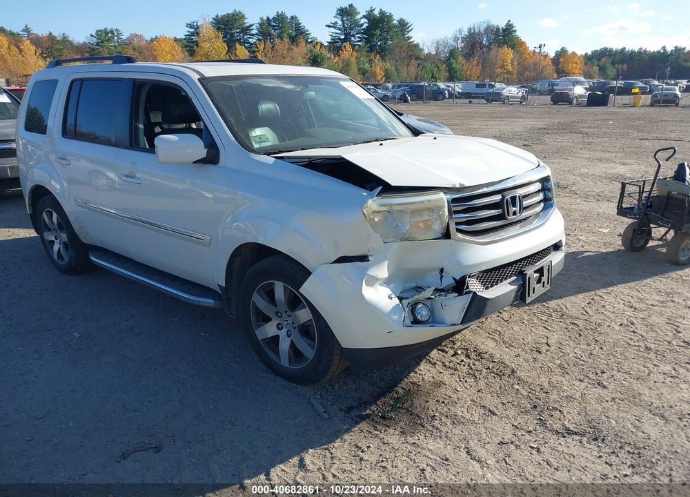 2015 HONDA PILOT TOURING VIN: 5FNYF4H95FB014109