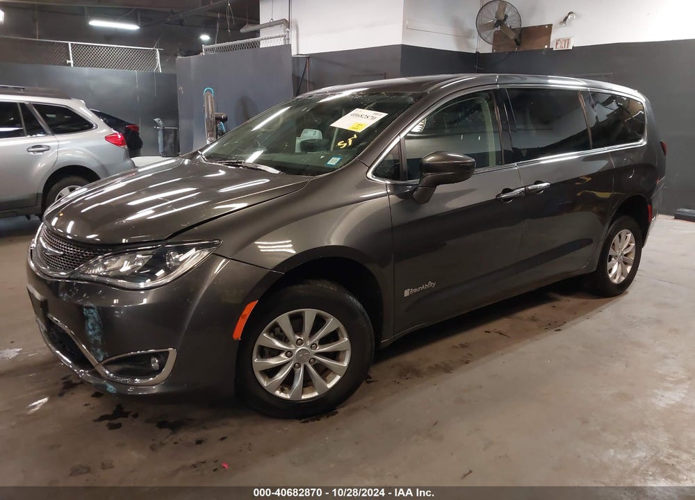 2018 CHRYSLER PACIFICA TOURING PLUS VIN: 2C4RC1FG0JR305840
