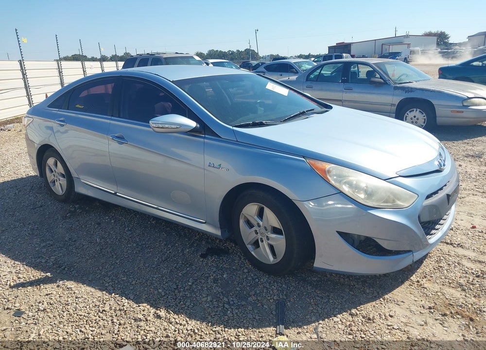 2011 HYUNDAI SONATA HYBRID VIN: KMHEC4A45BA005970