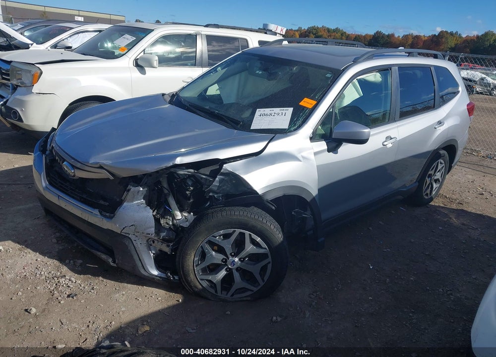 2019 SUBARU FORESTER PREMIUM VIN: JF2SKAEC9KH467404