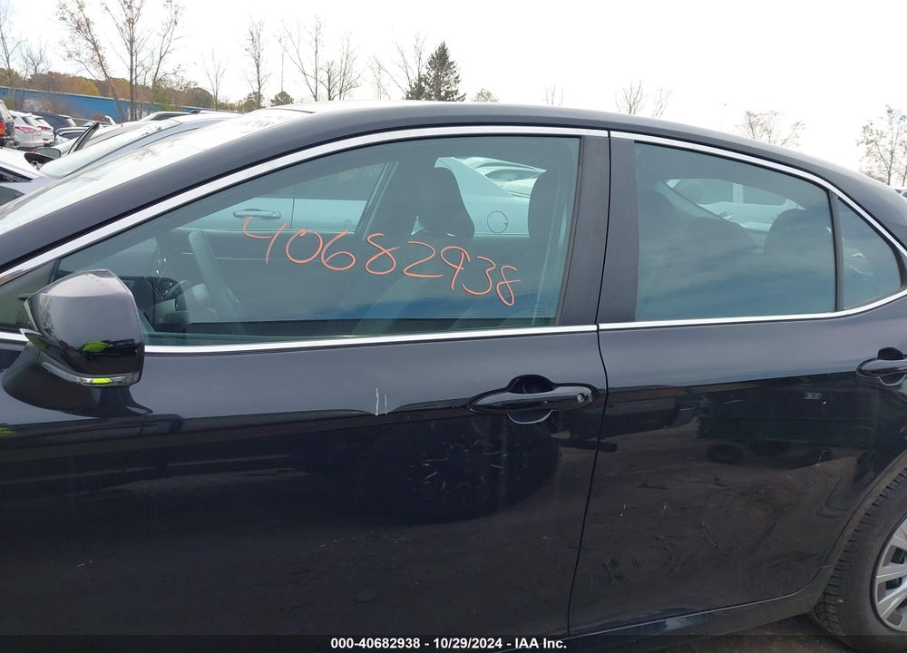 2021 TOYOTA CAMRY LE HYBRID VIN: 4T1C31AK4MU022023