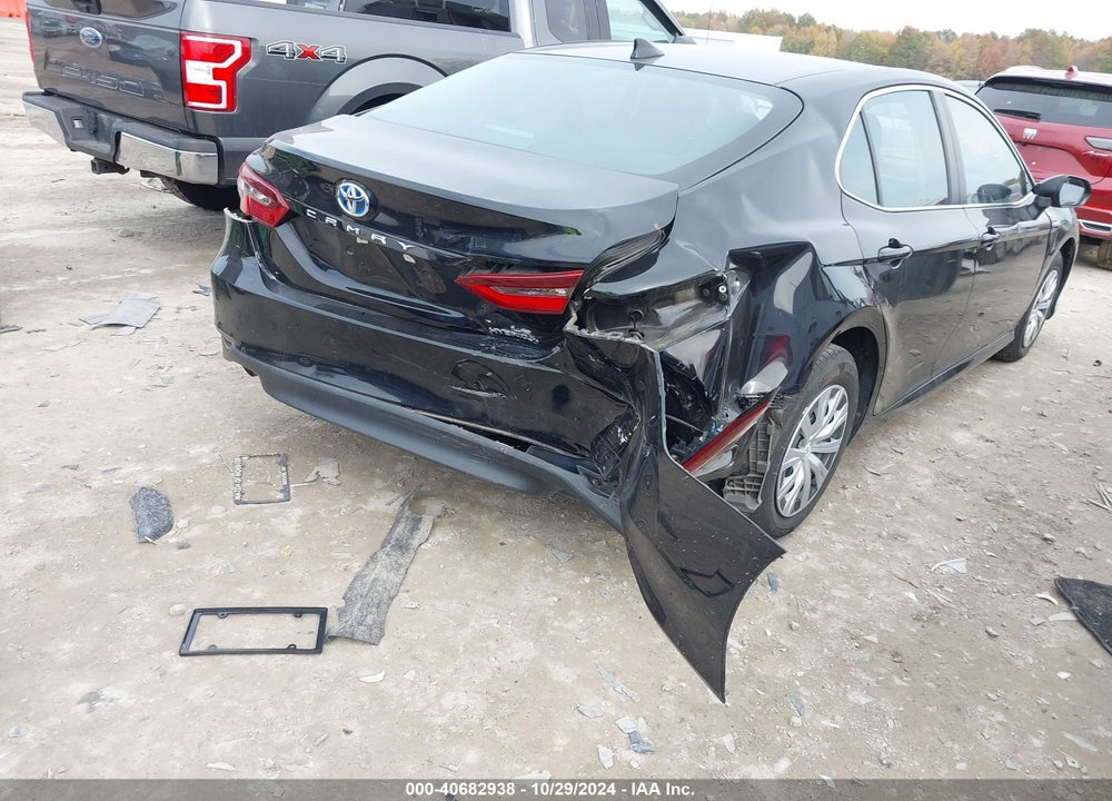 2021 TOYOTA CAMRY LE HYBRID VIN: 4T1C31AK4MU022023