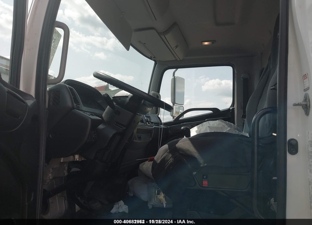 2019 HINO 258/268 VIN: 5PVNJ8JV3K4S71965