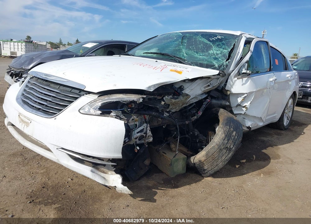 2012 CHRYSLER 200 VIN: 1C3CCBBB3CN188152