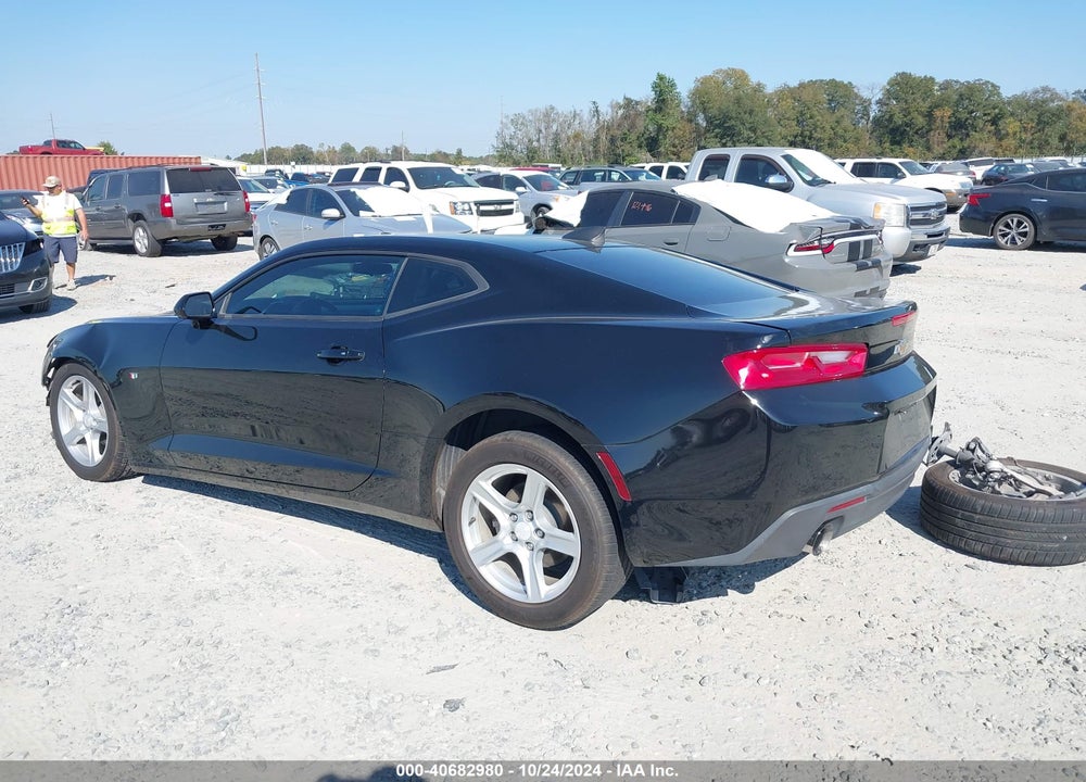 2017 CHEVROLET CAMARO 1LS VIN: 1G1FA1RX6H0196673