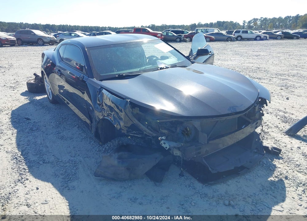 2017 CHEVROLET CAMARO 1LS VIN: 1G1FA1RX6H0196673
