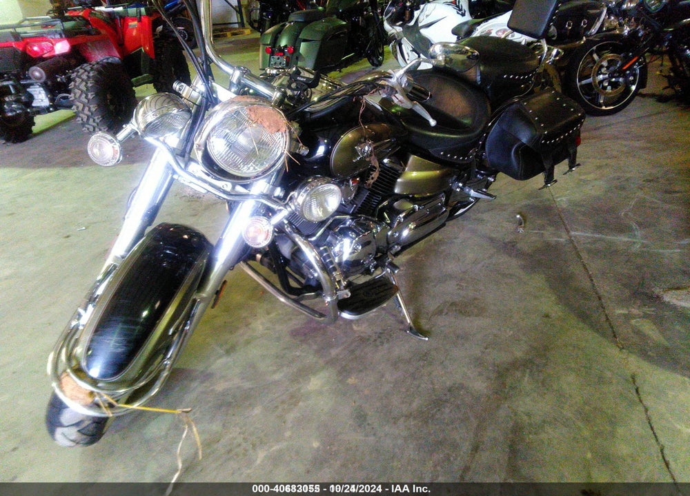 2005 YAMAHA XVS1100 A VIN: JYAVP11E25A063969