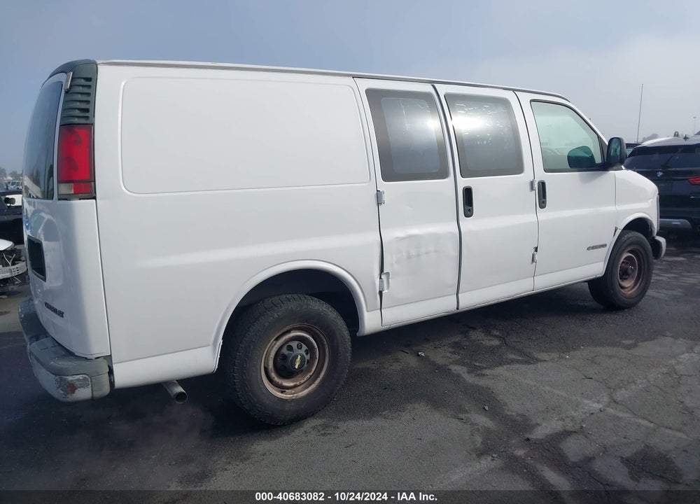 2000 CHEVROLET EXPRESS VIN: 1GCHG35R7Y1220894