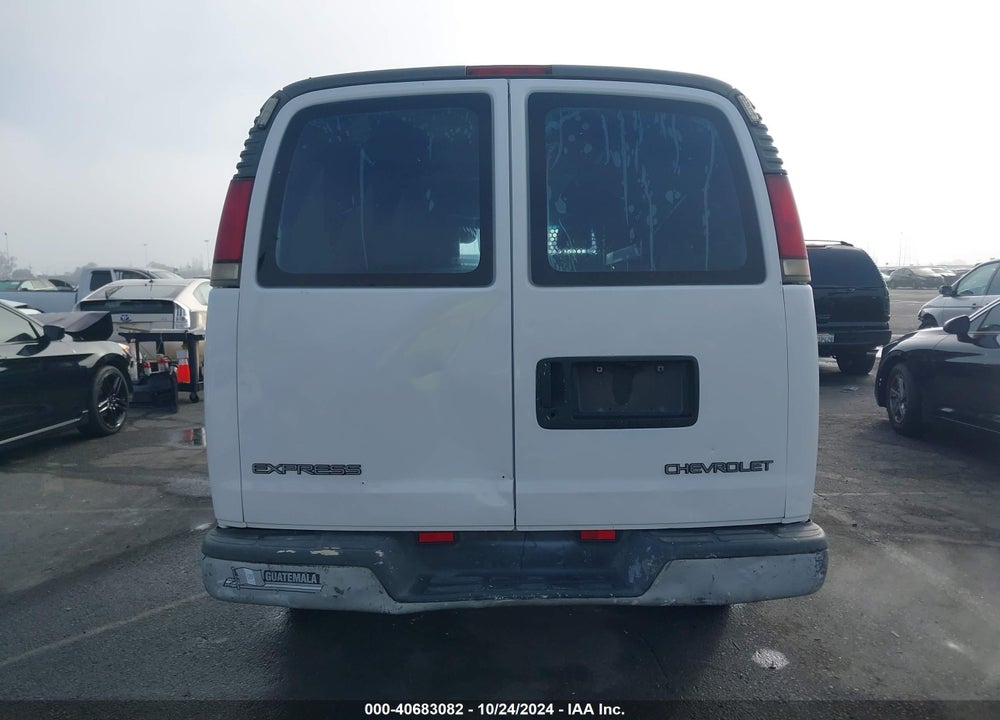 2000 CHEVROLET EXPRESS VIN: 1GCHG35R7Y1220894