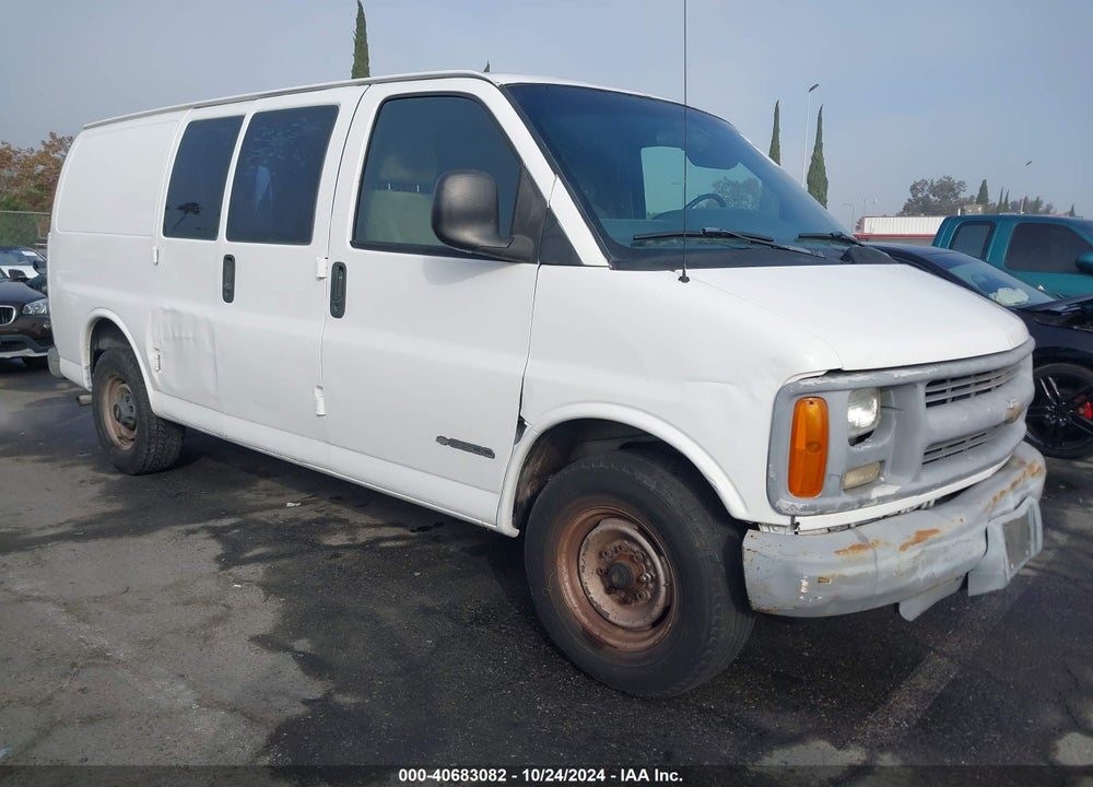 2000 CHEVROLET EXPRESS VIN: 1GCHG35R7Y1220894
