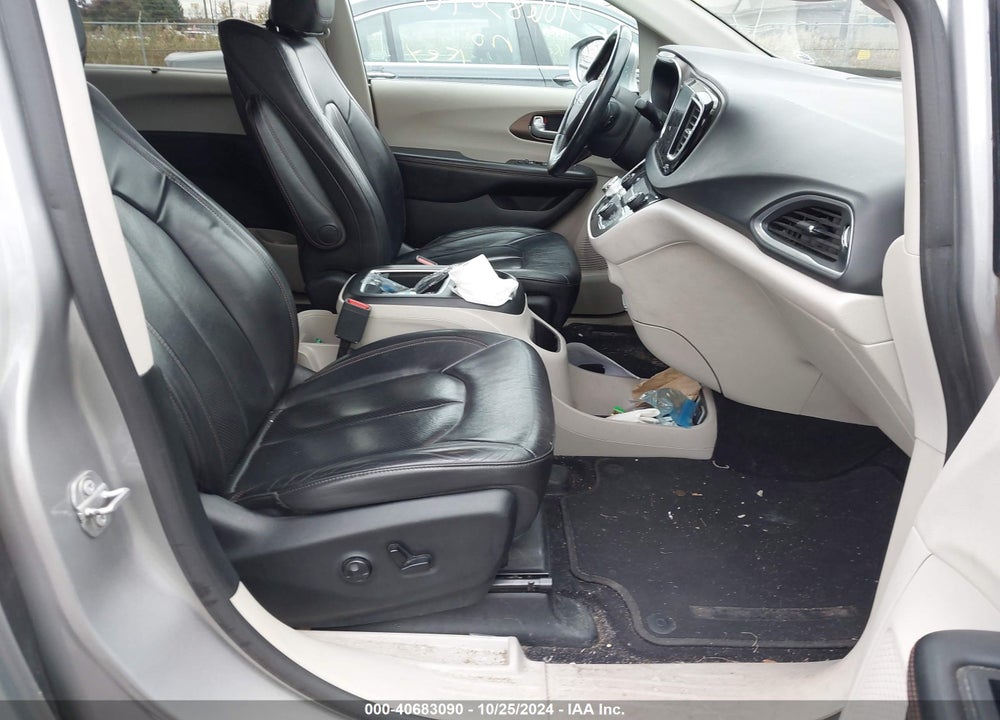 2017 CHRYSLER PACIFICA TOURING L PLUS VIN: 2C4RC1EG5HR705453