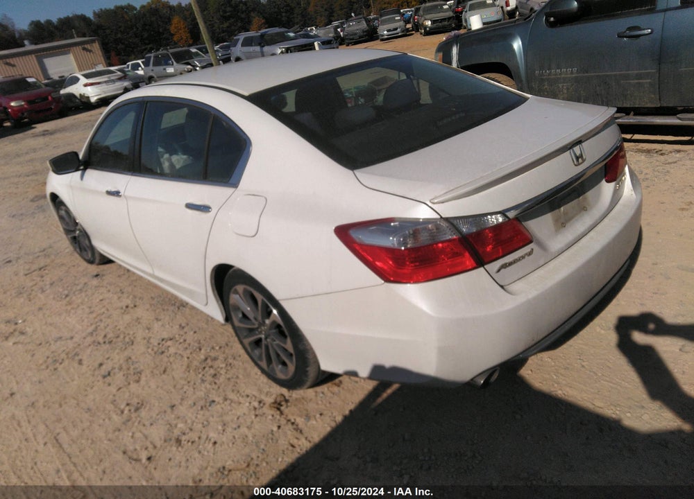 2015 HONDA ACCORD SPORT VIN: 1HGCR2F52FA129007