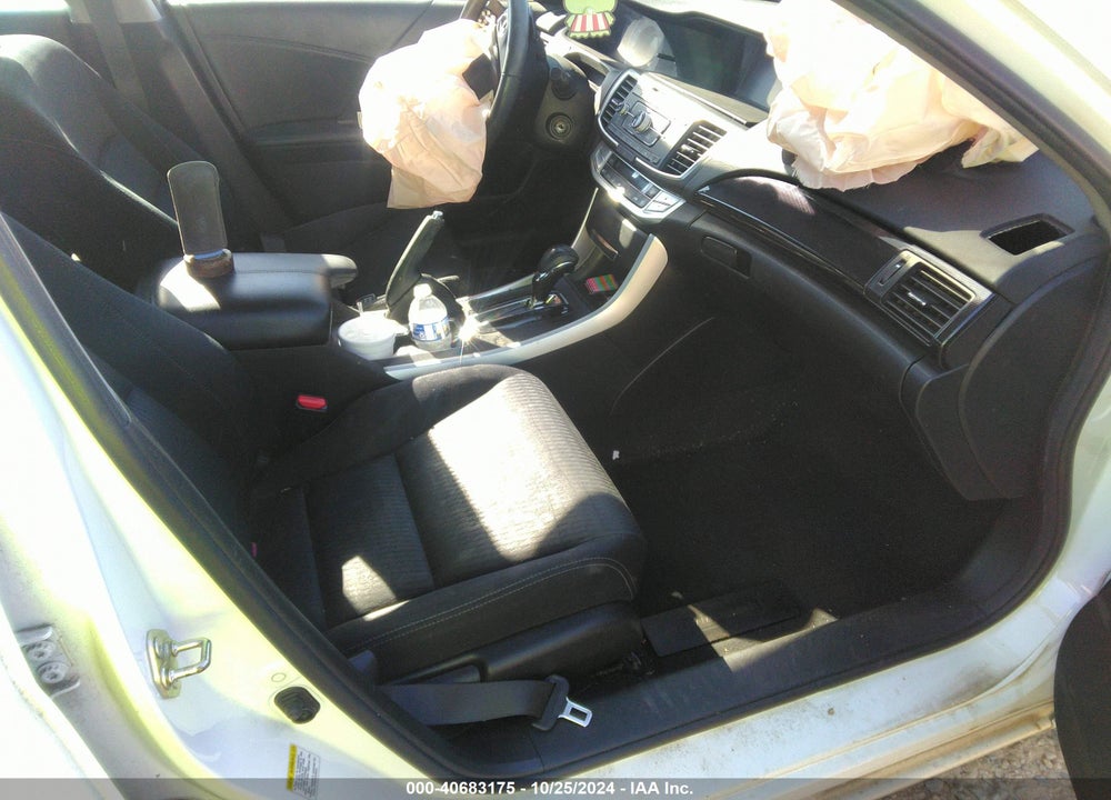 2015 HONDA ACCORD SPORT VIN: 1HGCR2F52FA129007