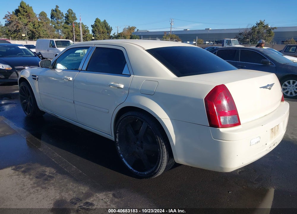 2005 CHRYSLER 300 VIN: 2C3JA43R35H559682