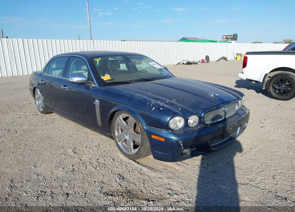 2008 JAGUAR XJ VANDEN PLAS VIN: SAJWA82B98SH19238