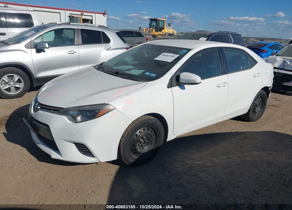 2015 TOYOTA COROLLA LE VIN: 5YFBURHE1FP356862