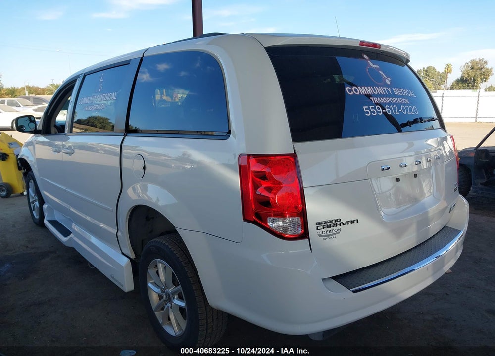 2015 DODGE GRAND CARAVAN SXT VIN: 2C4RDGCG5FR717425