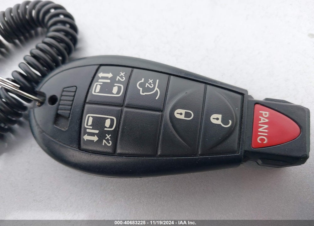 2015 DODGE GRAND CARAVAN SXT VIN: 2C4RDGCG5FR717425