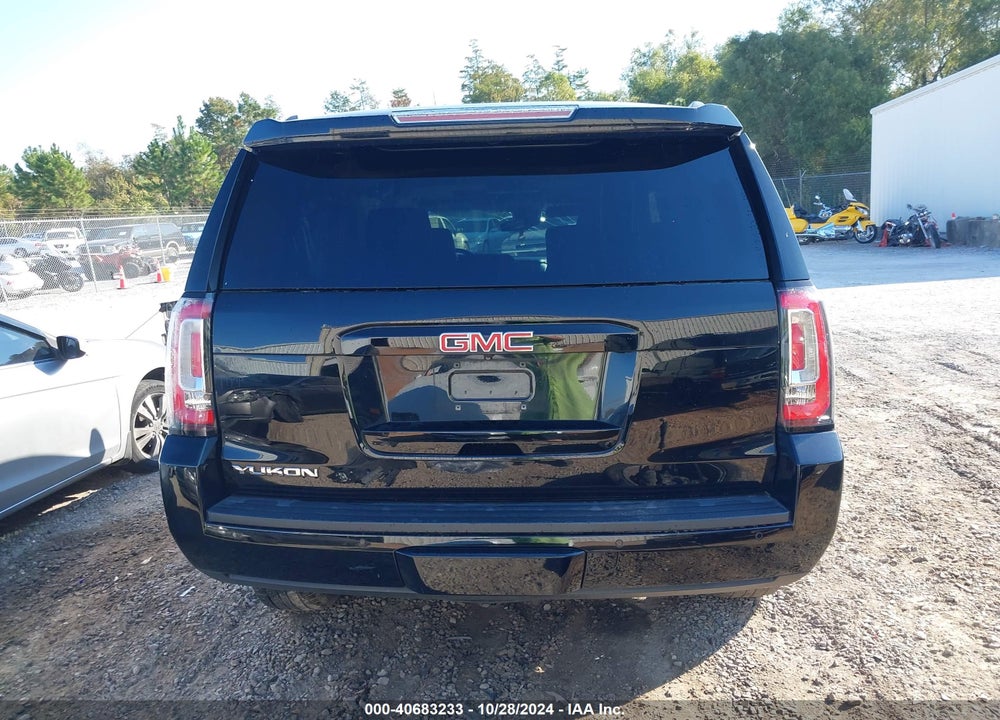 2015 GMC YUKON SLT VIN: 1GKS1BKC5FR711825