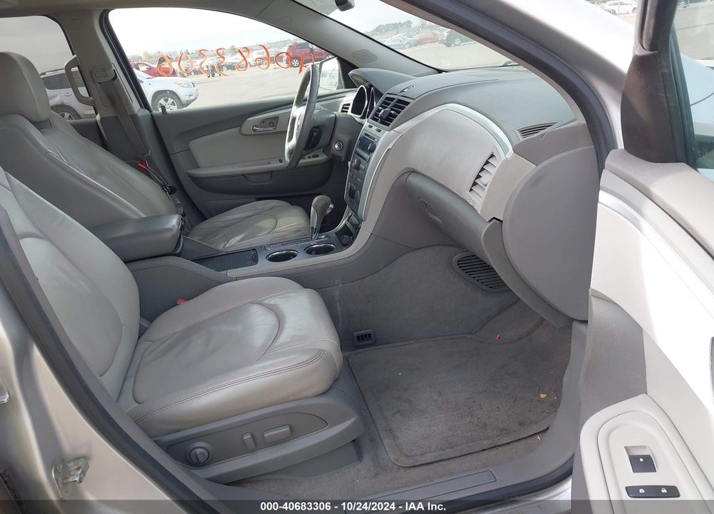 2010 CHEVROLET TRAVERSE LT VIN: 1GNLVGED5AS125494