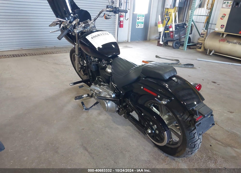 2024 HARLEY-DAVIDSON FXST VIN: 1HD1BVJ13RB023078