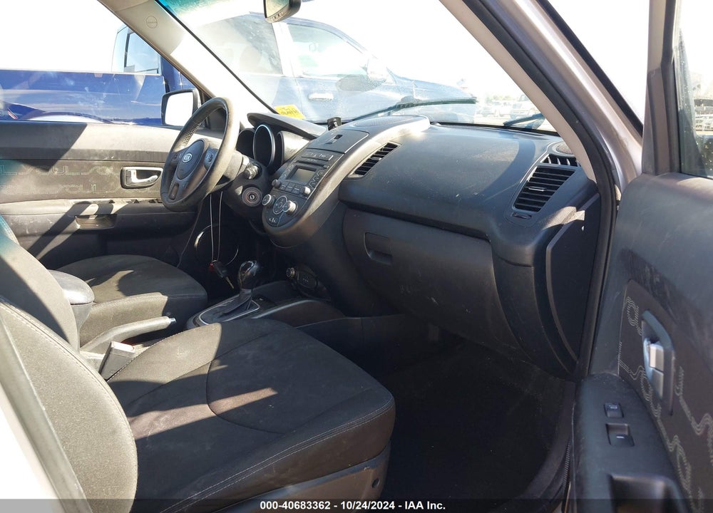 2012 KIA SOUL VIN: KNDJT2A61C7470785