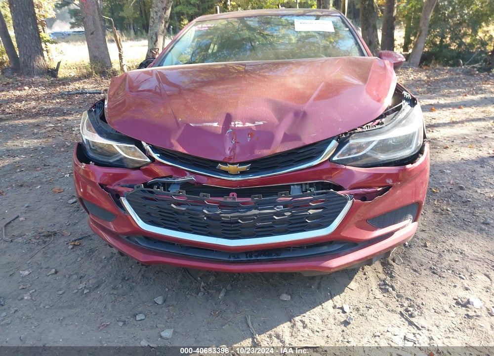 2018 CHEVROLET CRUZE LT AUTO VIN: 1G1BE5SM4J7245702