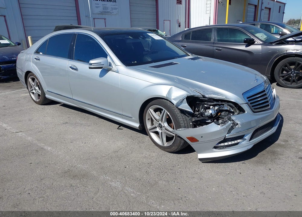 2011 MERCEDES-BENZ S 550 4MATIC VIN: WDDNG8GB2BA397608