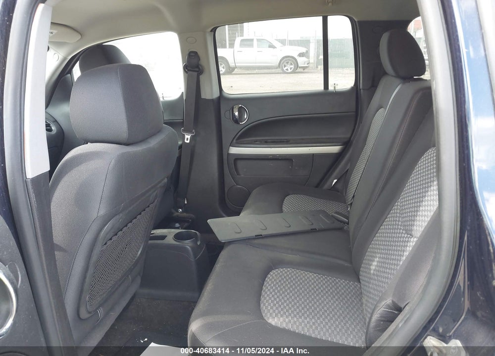2011 CHEVROLET HHR LT VIN: 3GNBABFW5BS570964