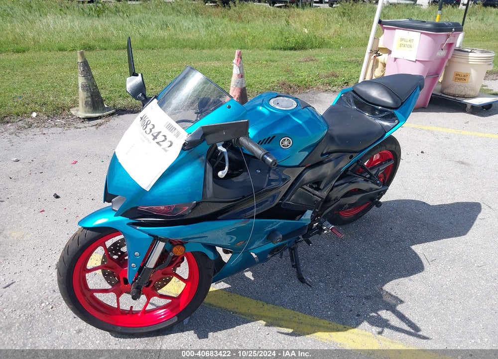 2021 YAMAHA YZFR3 A VIN: MH3RH18Y0MK005601