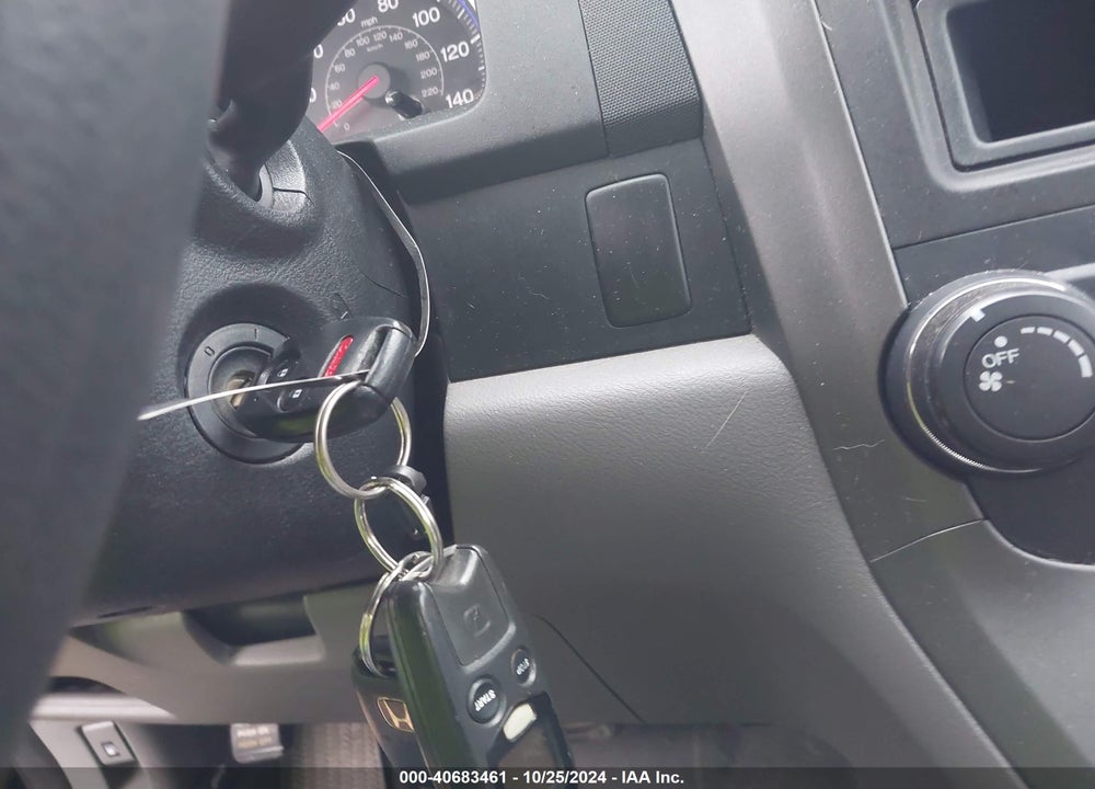 2010 HONDA CR-V LX VIN: 5J6RE4H32AL074030