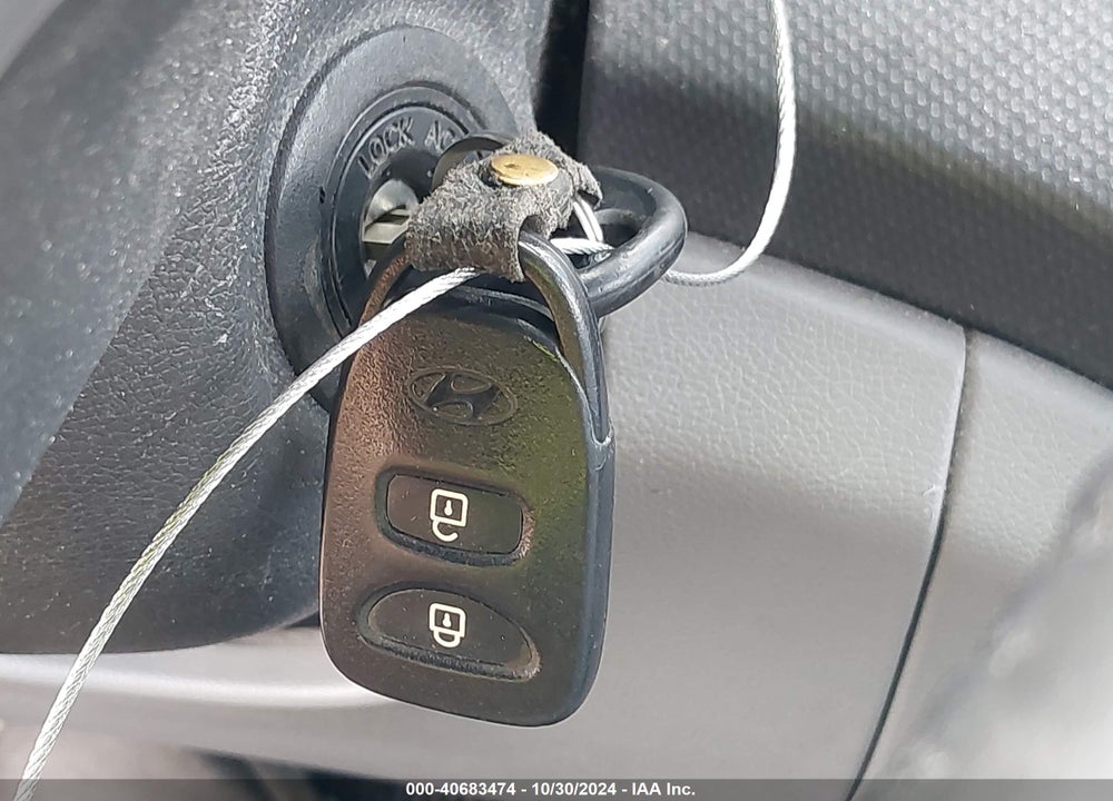 2014 HYUNDAI ACCENT SE VIN: KMHCU5AE1EU145701