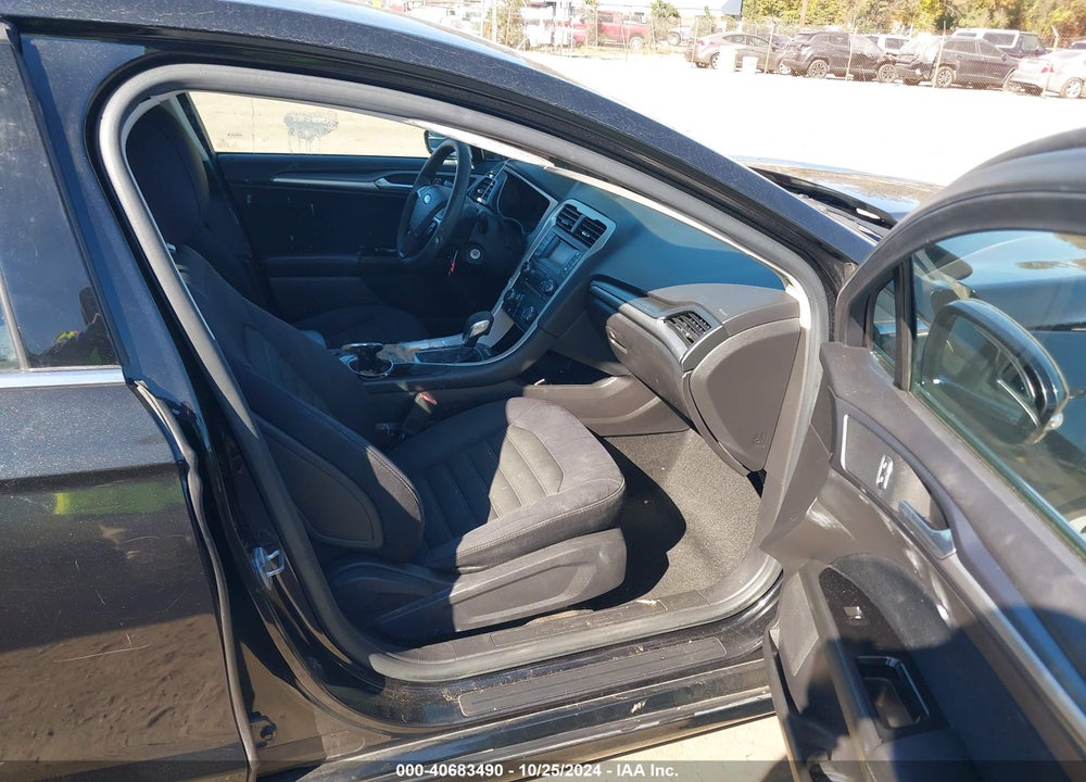 2014 FORD FUSION SE VIN: 3FA6P0HD1ER162309