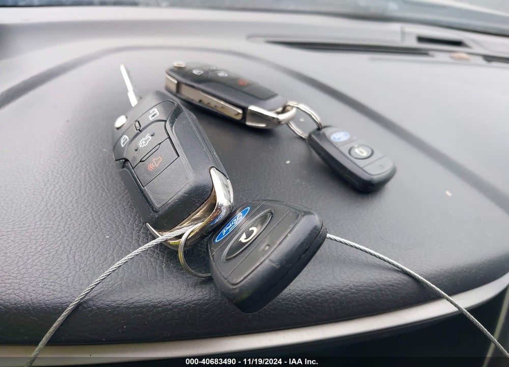 2014 FORD FUSION SE VIN: 3FA6P0HD1ER162309