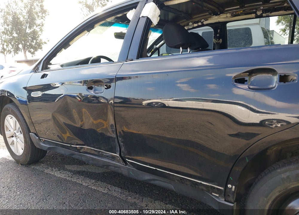 2018 SUBARU OUTBACK 2.5I PREMIUM VIN: 4S4BSACC6J3200827