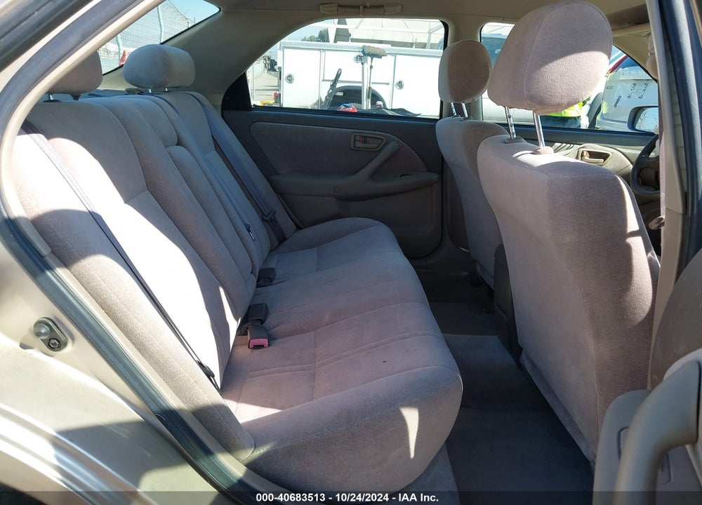 1998 TOYOTA CAMRY LE VIN: JT2BG22K4W0219799