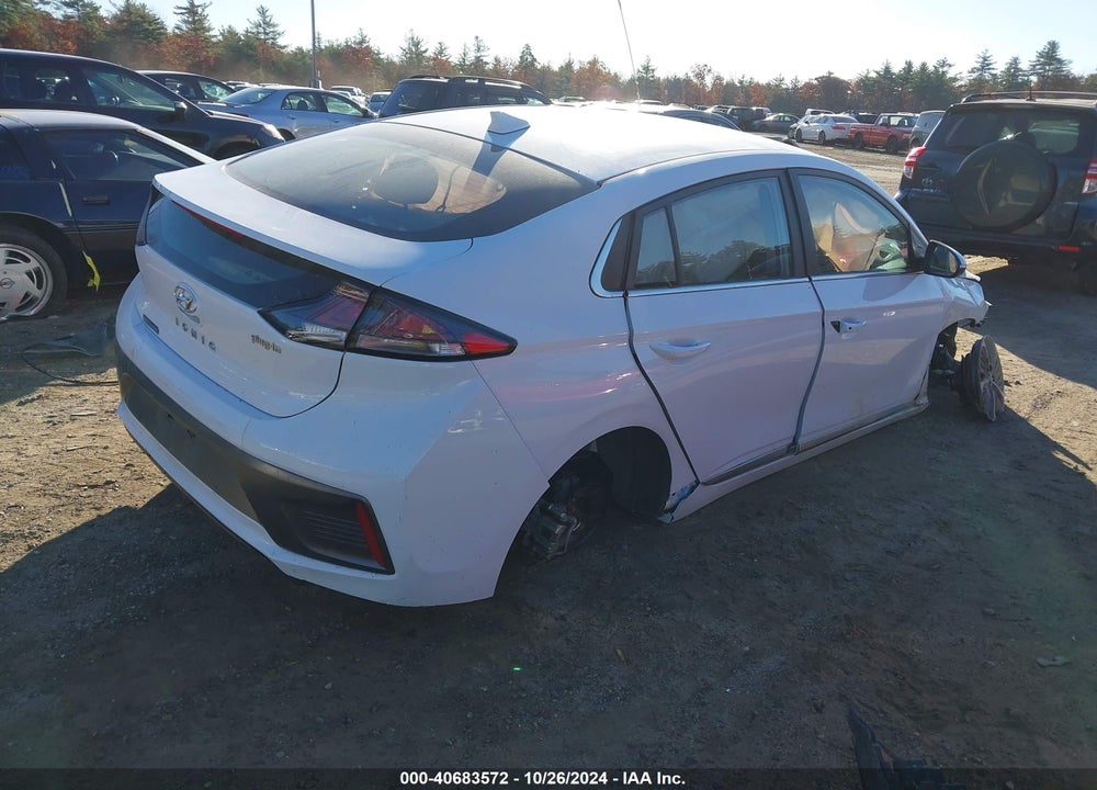 2022 HYUNDAI IONIQ PLUG-IN HYBRID SEL VIN: KMHC75LD1NU282875